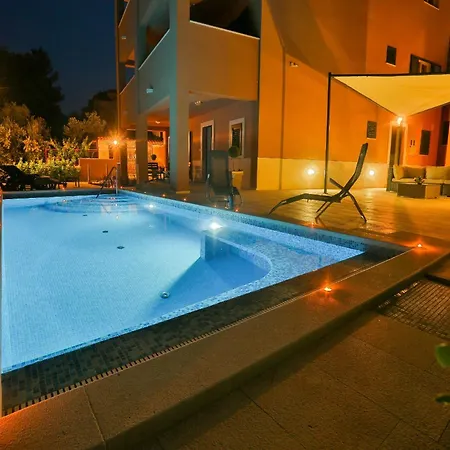 Marly * Трогир