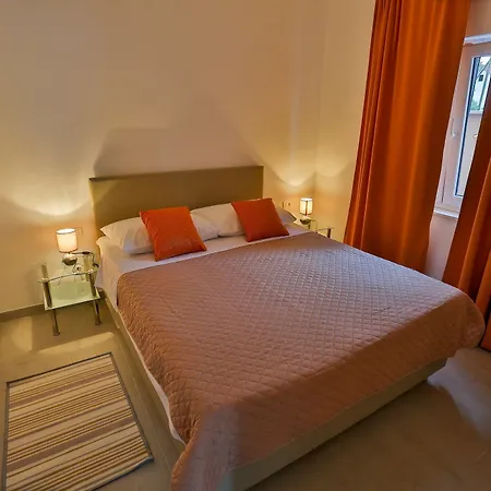 Marly Апартаменты Трогир