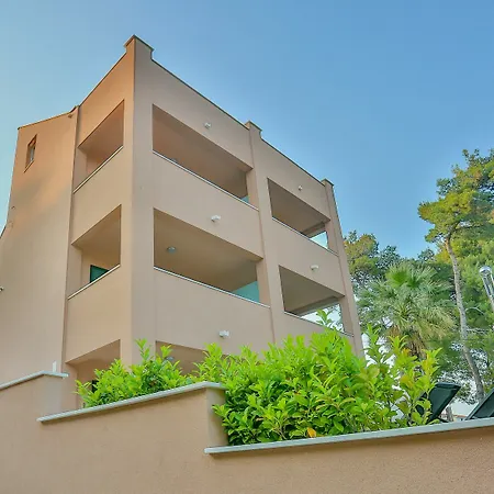 Апартаменты Marly