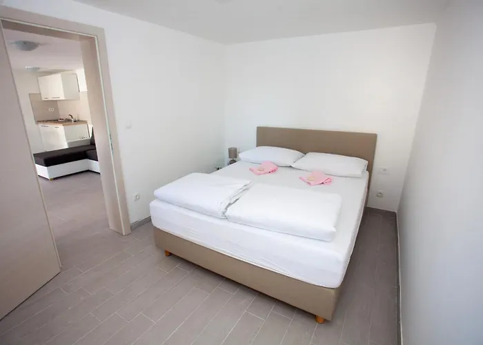 Marly Trogir